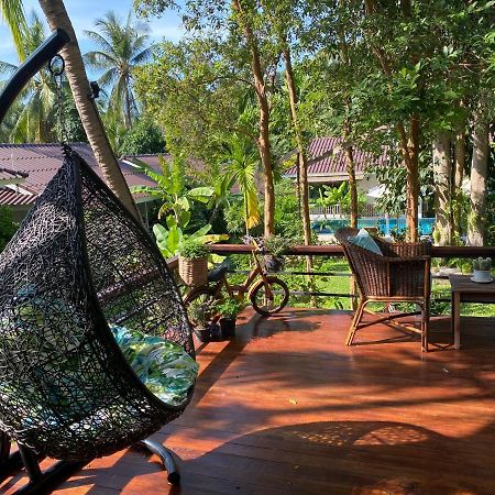 Hotel Baan Nai Suan Bophut Esterno foto