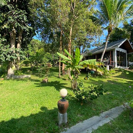 Hotel Baan Nai Suan Bophut Esterno foto