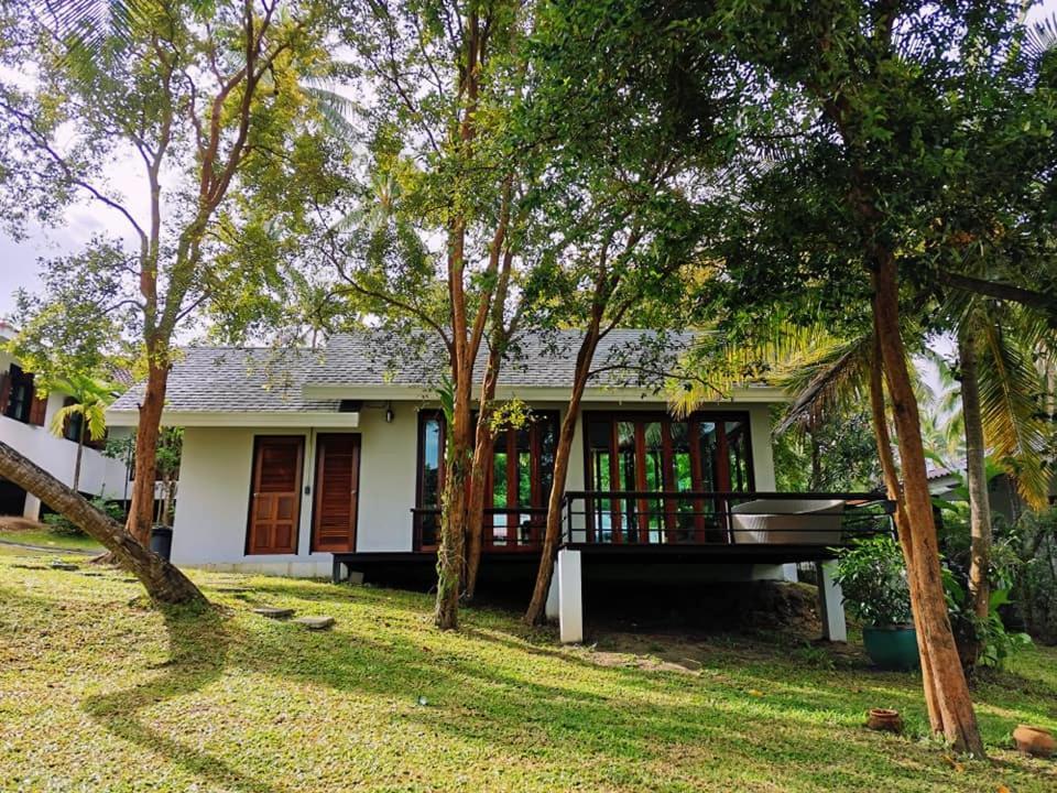 Hotel Baan Nai Suan Bophut Esterno foto