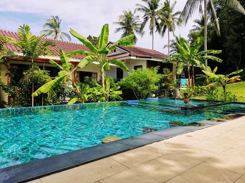 Hotel Baan Nai Suan Bophut Esterno foto