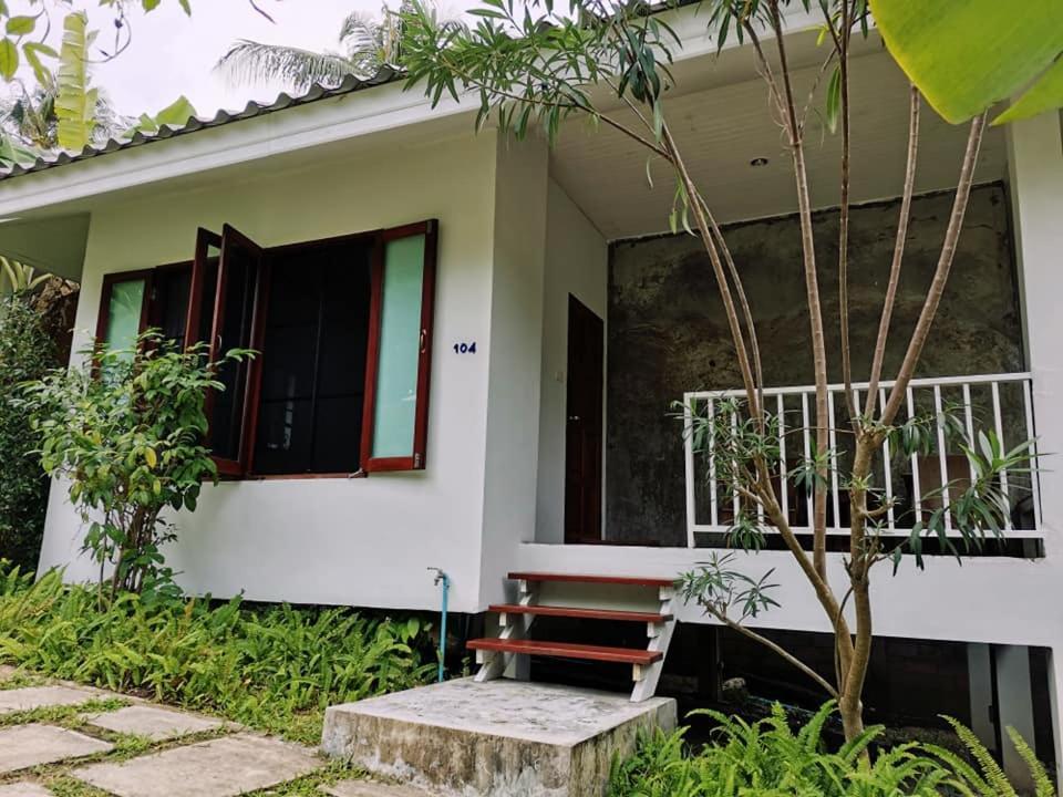 Hotel Baan Nai Suan Bophut Esterno foto