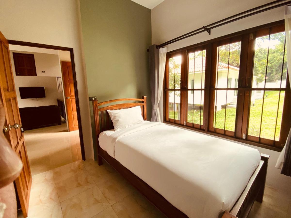 Hotel Baan Nai Suan Bophut Esterno foto