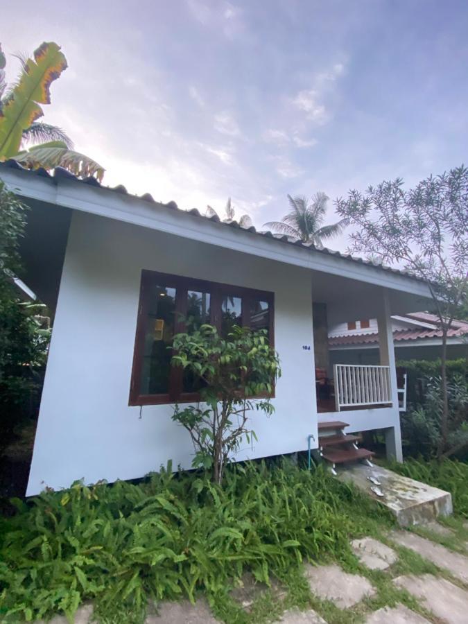 Hotel Baan Nai Suan Bophut Esterno foto