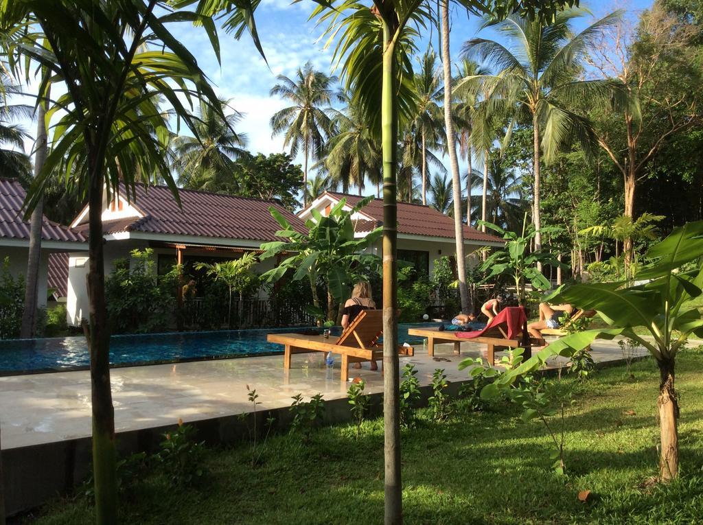 Hotel Baan Nai Suan Bophut Esterno foto