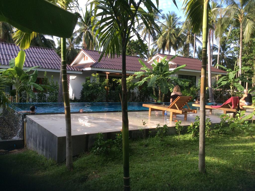 Hotel Baan Nai Suan Bophut Esterno foto